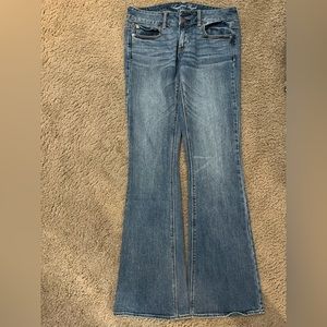 Women’s American Eagle Artist stretch jeans size 6